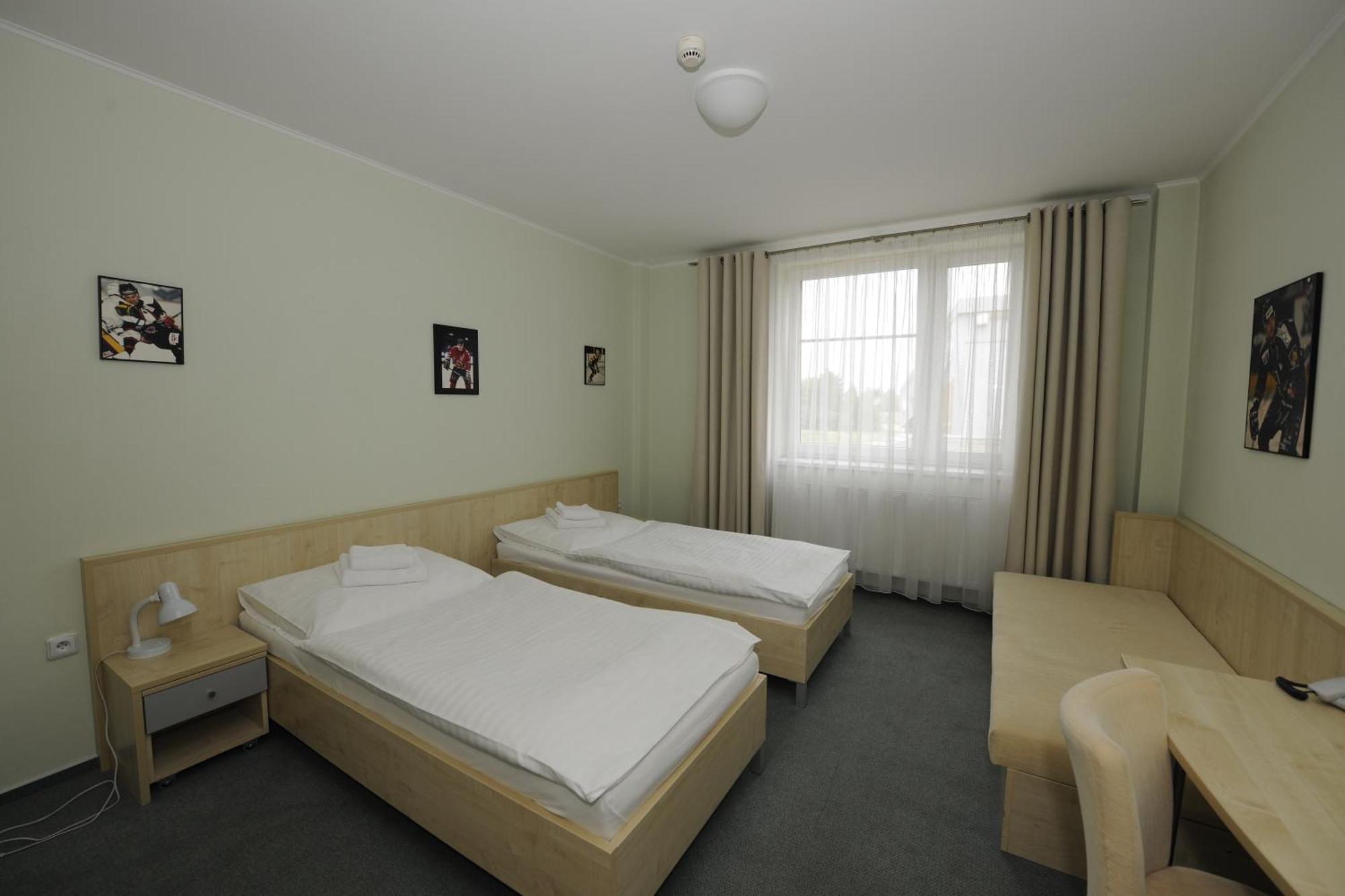 Hotel Buly Arena Kravaře Exterior foto