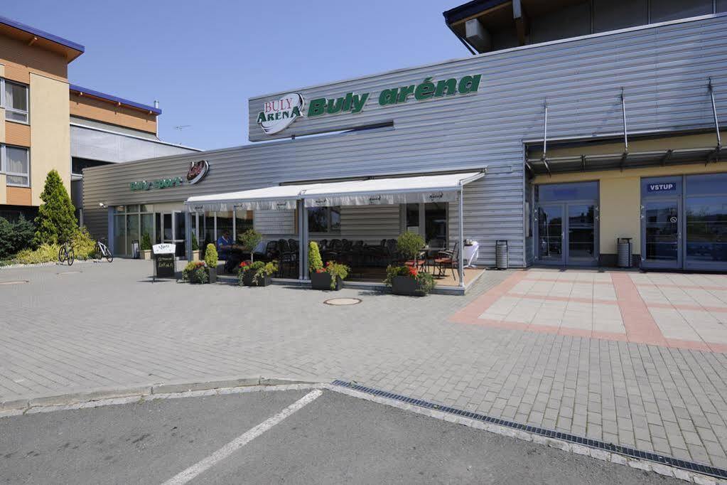 Hotel Buly Arena Kravaře Exterior foto